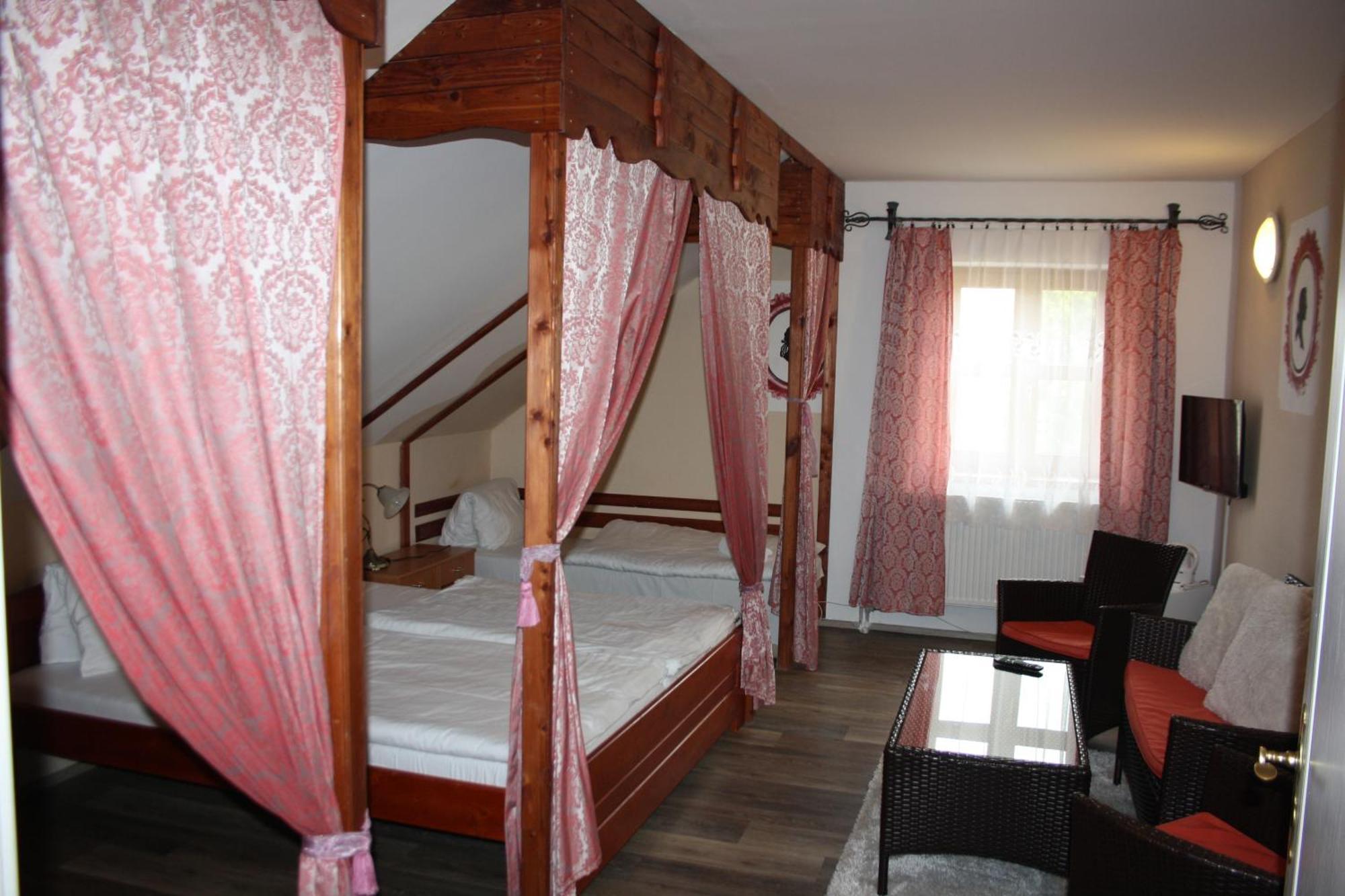 Ham-Ham National Park Hotel Havraníky Buitenkant foto